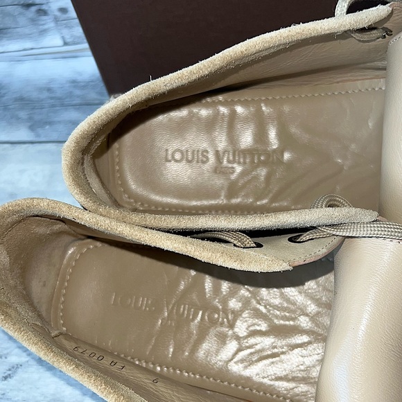 Authentic Louis Vuitton Chukka boot with Orange Logo Driving Sole Men’s 9 - Picture 7 of 16